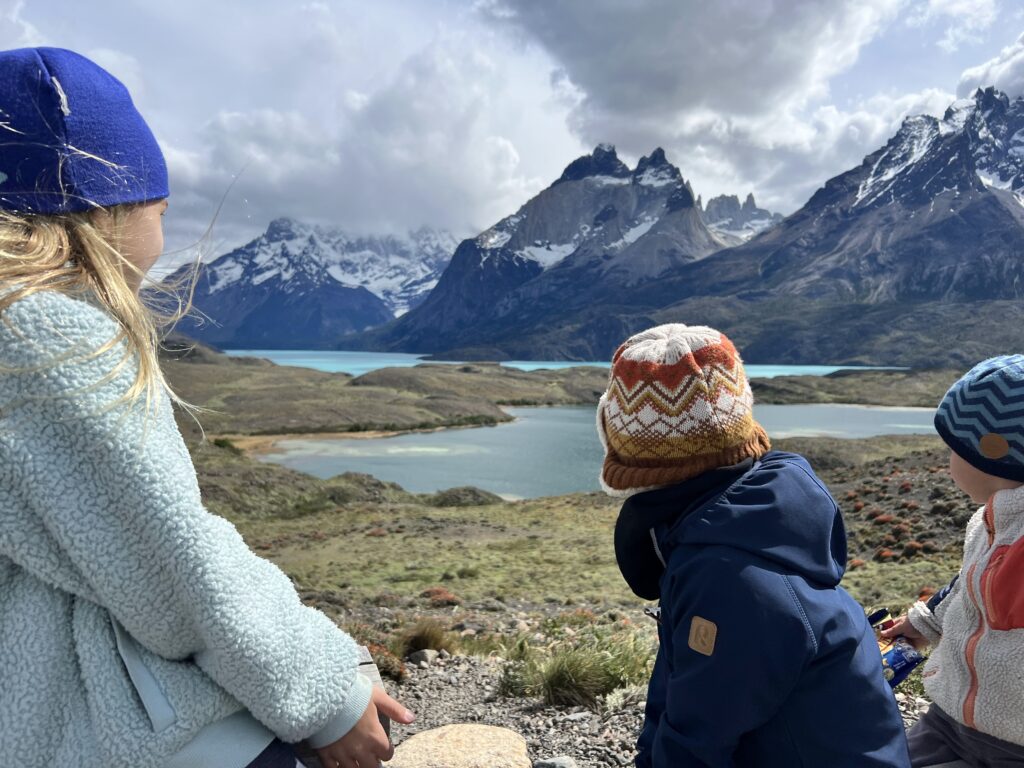 Torres_del_Paine_with_kids